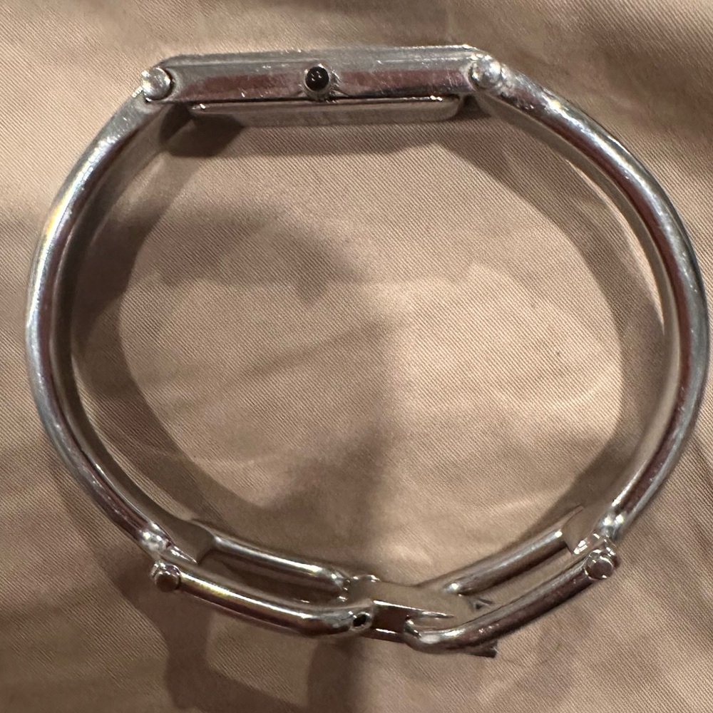 Gucci watch silver stainless steel Gucci watch black slim Gucci bracelet watch - Picture 13 of 17